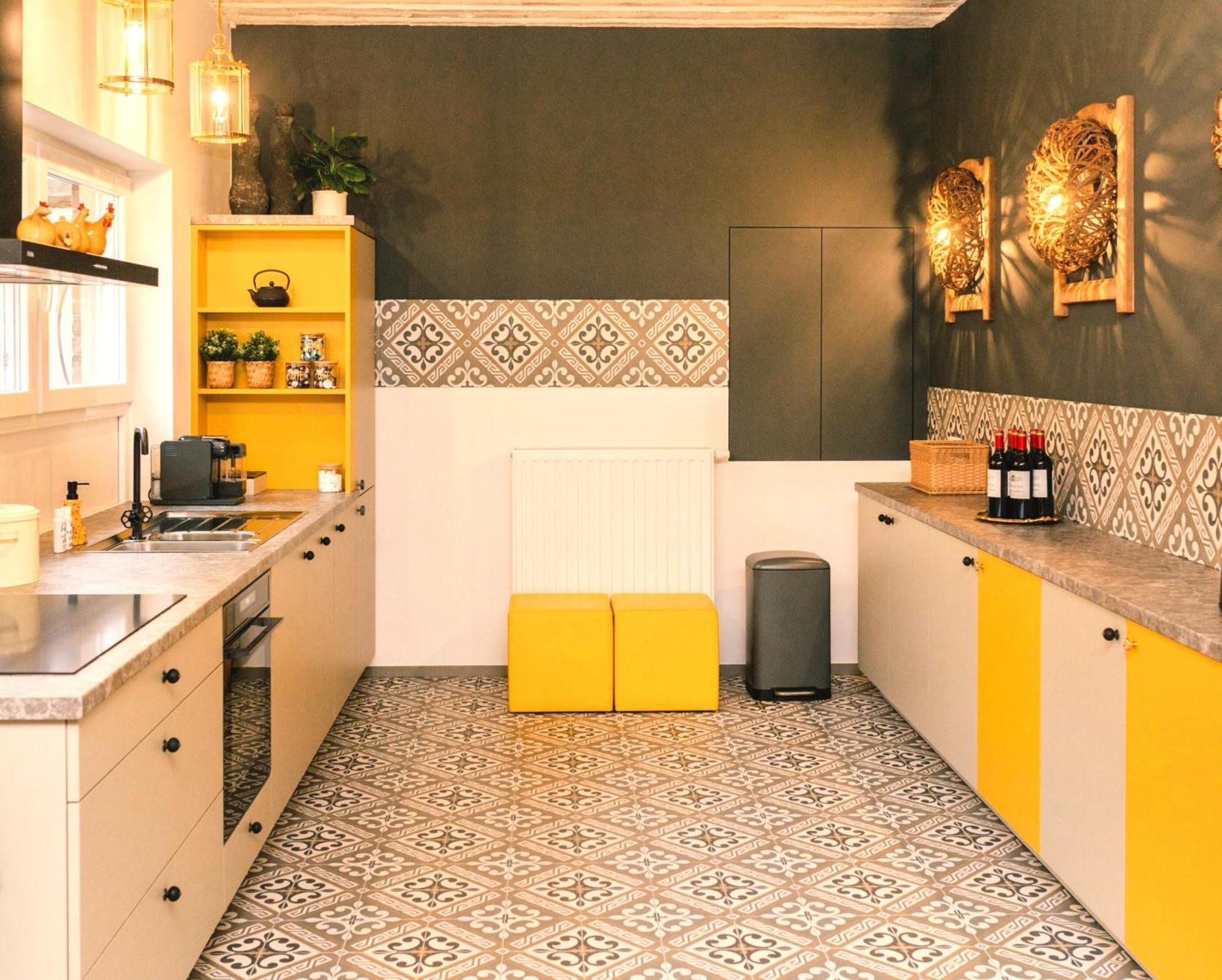 Time - Out Genoelselderen Villa รีมส์ท ภายนอก รูปภาพ